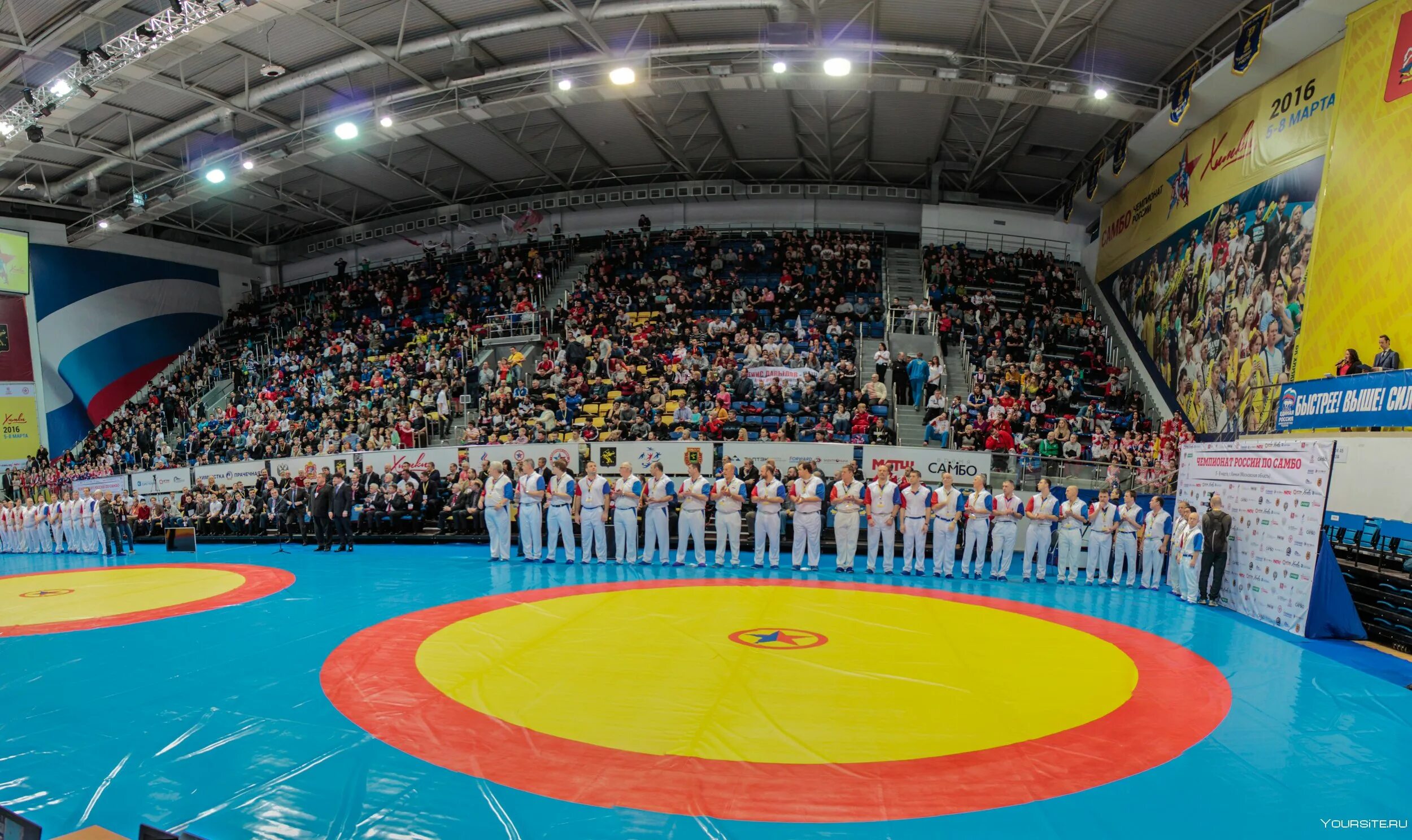 Самбо тренировка. Секция микс файт. Залы боевого самбо. Зал самбо для тренировок. Залы боевого самбо.