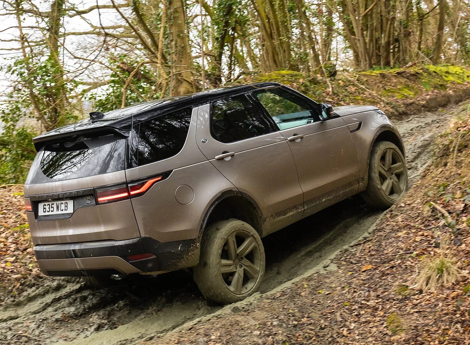 Новый дискавери 2023. Ленд ровер дискавери 2023. Discovery 5 2019г. Discovery p. Range rover discovery 2021.