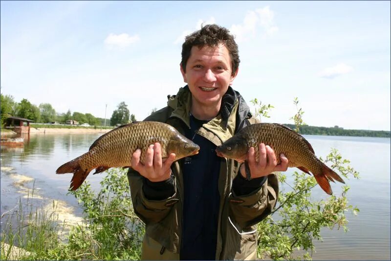 Платная рыбалка на карася в Подмосковье. Рыбалка в Подмосковье карась. Карась в Солнечногорском районе.