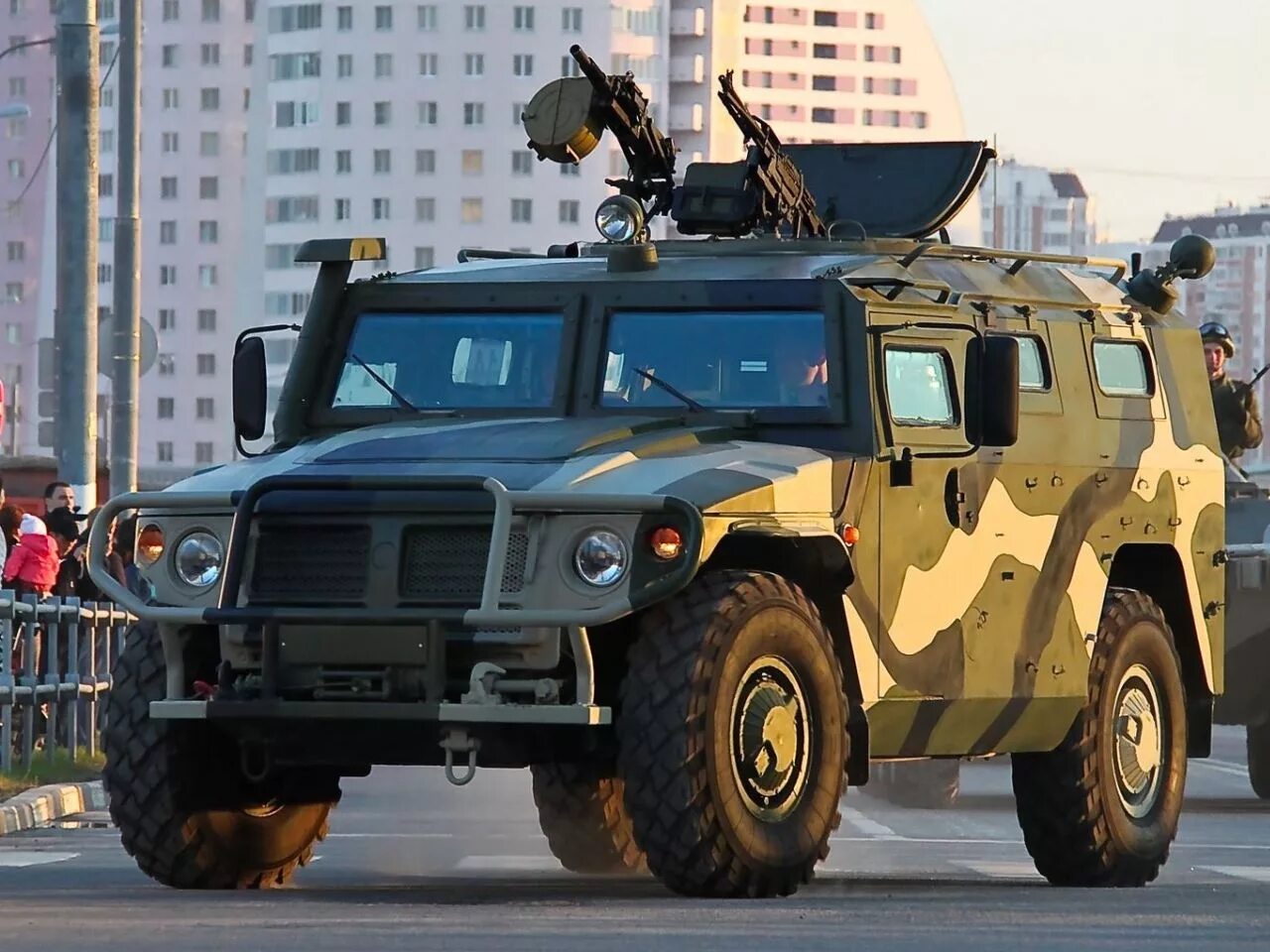 Название военных машин. ГАЗ-2975 тигр. Тигр бронеавтомобиль. ГАЗ 2330. ГАЗ 2330 тигр-м.