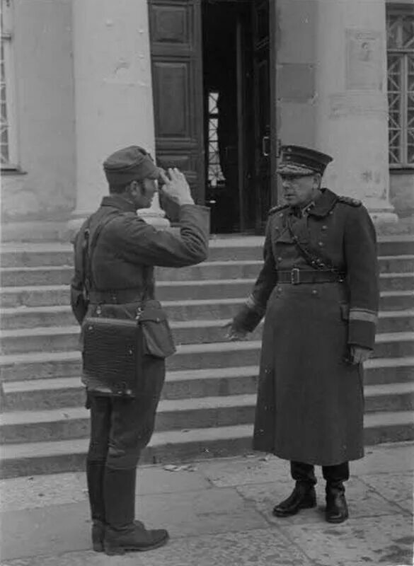 Петрозаводск в годы оккупации 1941 1944. Оккупация Карелии финнами 1941. Оккупация Петрозаводска. Оккупация Петрозаводска 1941. Финский захват