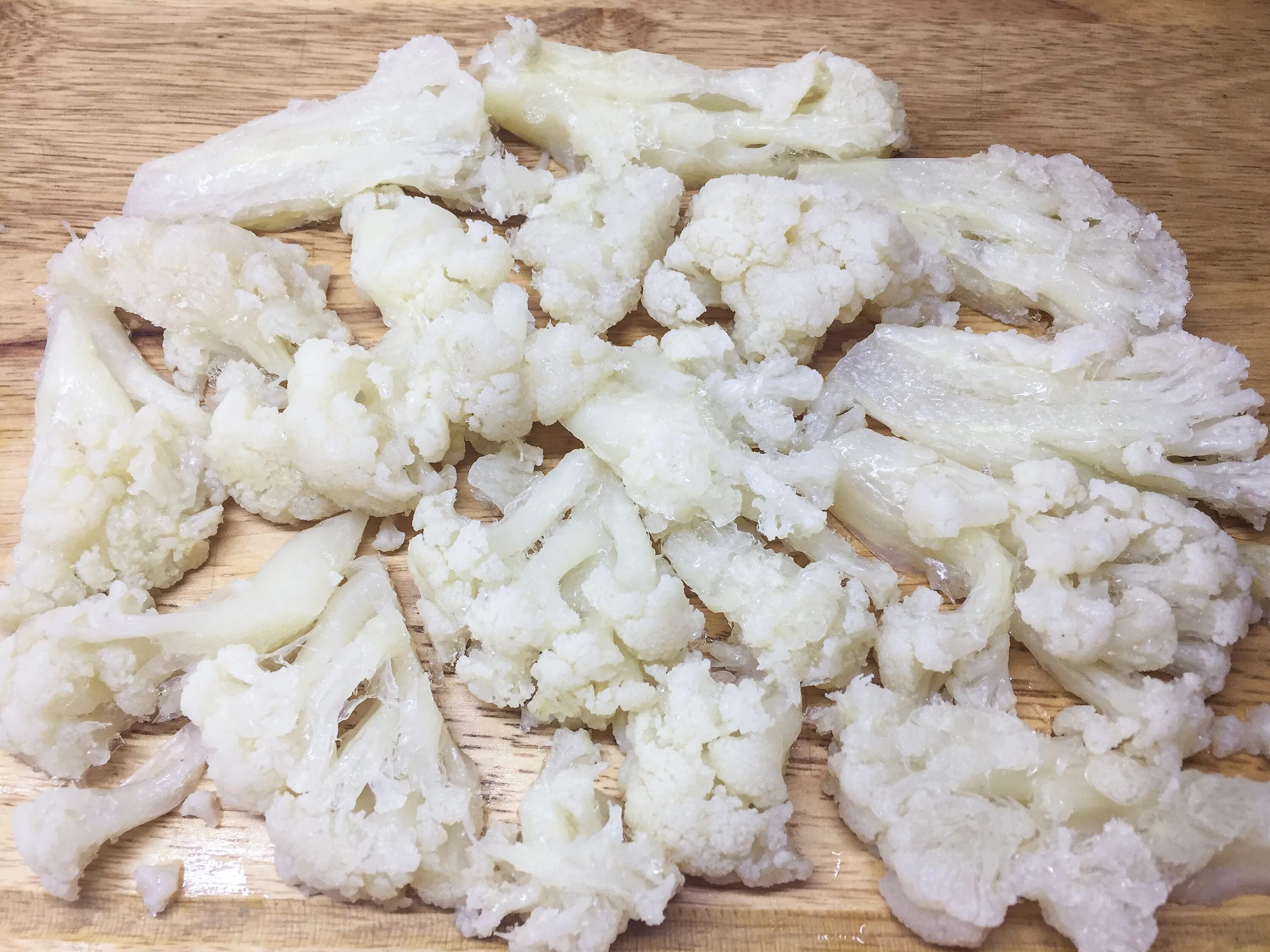 Вкусно приготовить замороженную цветную капусту на сковороде. Цветная капуста замороженная. что приготовить с замороженной цветной капустой. цветная капуста замороженная рецепты. замороженная цветная капуста рецепты приготовления.