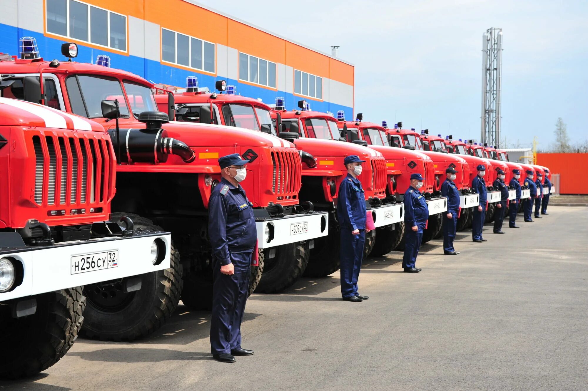 День противопожарной службы. Пожарная охрана. Машина "пожарная служба". Пожарная охрана МЧС. Противопожарная охрана.