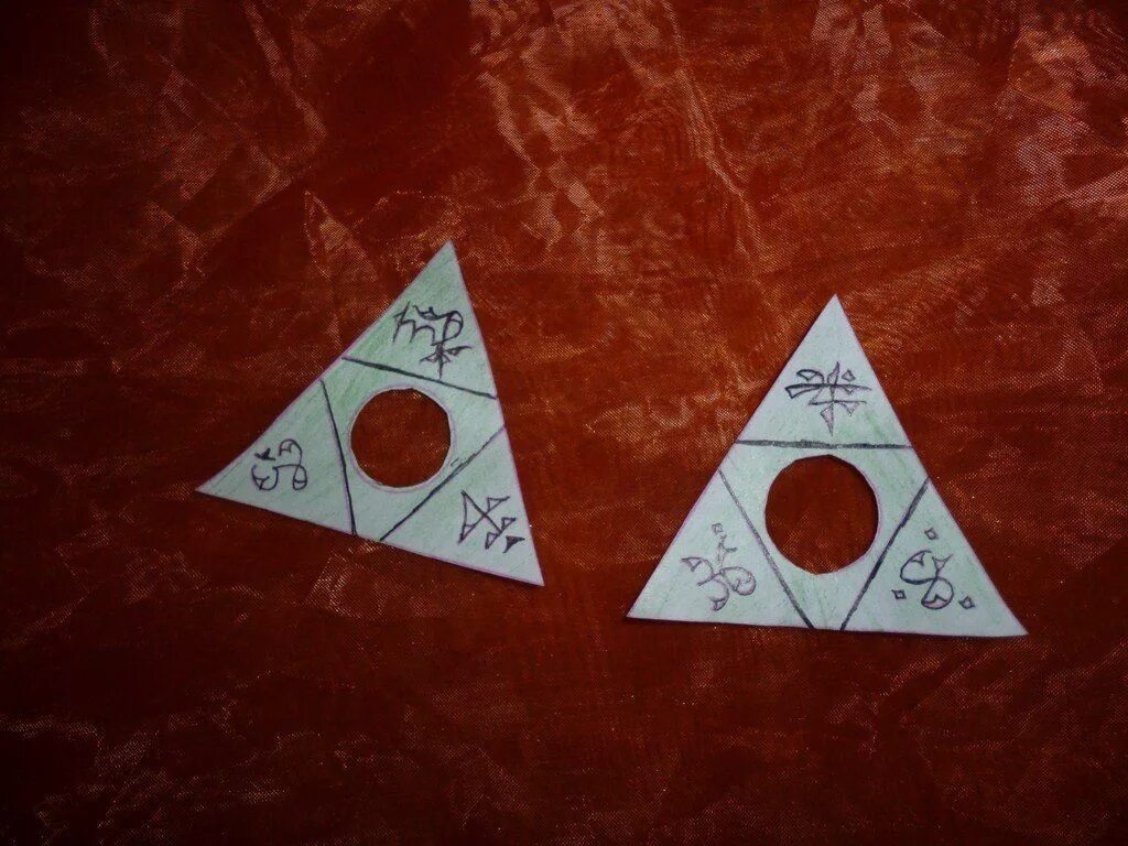 Как рассчитать денежный треугольник. Денежный треугольник. Магический треугольник. Магический денежный треугольник. Треугольник в магии.