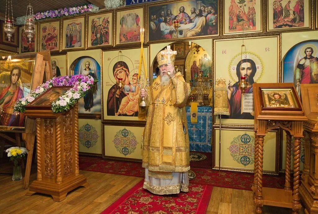 Храм отрада и утешение на каховке расписание. Храм отрада и утешение на каховке. храм похвалы пресвятой богородицы в зябликово. отрада и утешение на каховке.