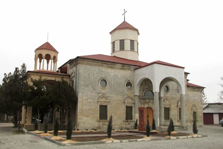 Армянская церковь волгоград. Армянская церковь пятигорск сурб саркис. Церковь сурб саркис пятигорск. Церковь сурб никогайос. Церковь сурб арутюн ростов-на-дону.