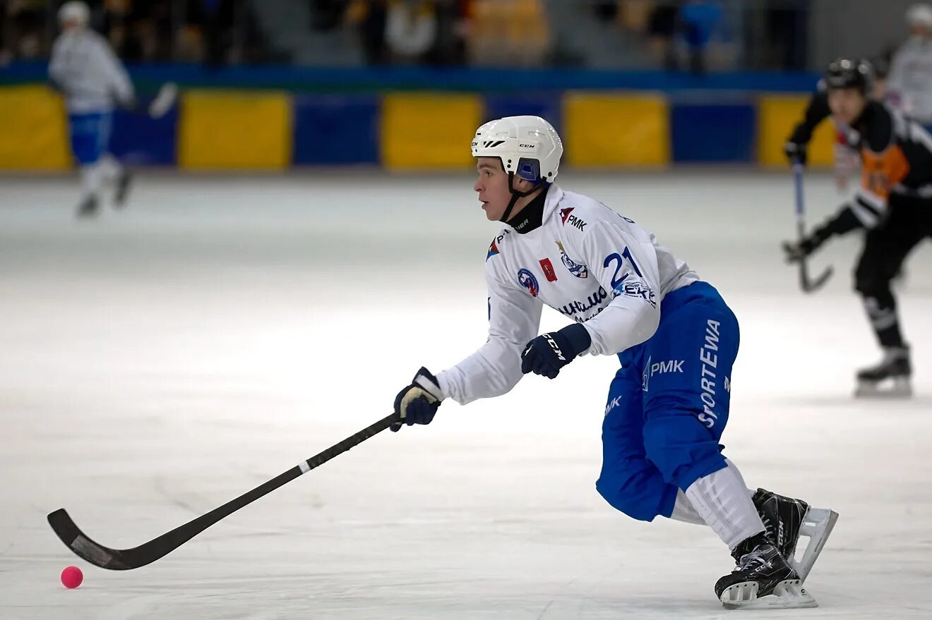 БЕНДИ игра хоккей. Bandy хоккей с мячом.