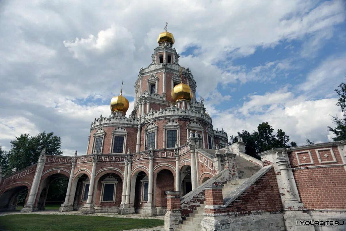 Церковь покрова филе. Церковь покрова в филях (1690—1693). храм покрова пресвятой богородицы в филях век. храм покрова пресвятой богородицы в филях, архитектор я. бухвостов;. церковь покрова в филях москва 17 век.