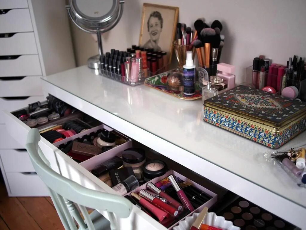 Make up place