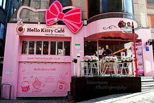 Кафе hello. Кафе hello kitty стамбул. кафе хеллоу китти в корее. кафе хелло китти спб. хеллоу китти кафе в сеуле.