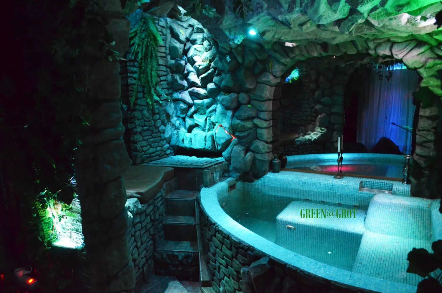 Vip-сауна "зелёный грот". сауна пещера сыктывкар лесопарковая. сауна пещера магадан. уральские зори сауна. ульянова 22 петрозаводск сауна.