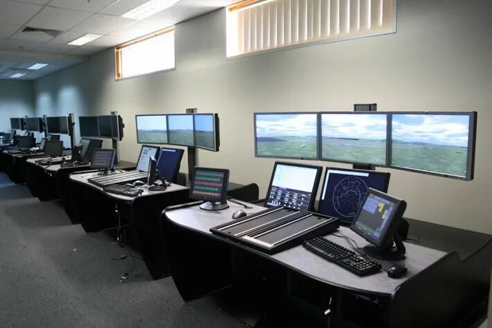Control consoles. Atc air traffic control. авиадиспетчер. монитор авиадиспетчера. челябинский центр управления воздушным движением.
