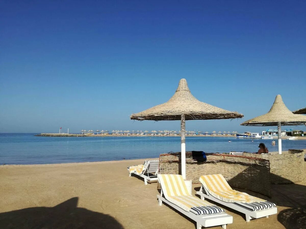 Coral beach египет. Корал Бич Резорт Хургада. Coral Beach Hotel Hurghada Египет Хургада. Отель Корал Бич Хургада Египет. Корал Бич ротана Резорт Хургада.