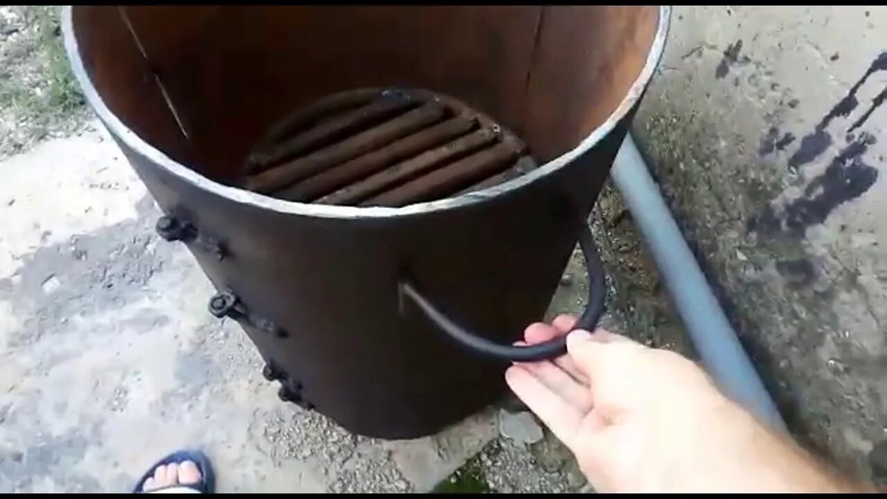 Видео печи из трубы. Печка для казана из 325 трубы. подставка под казан из трубы 325. печь под казан 12л. печка под казан из трубы 530.