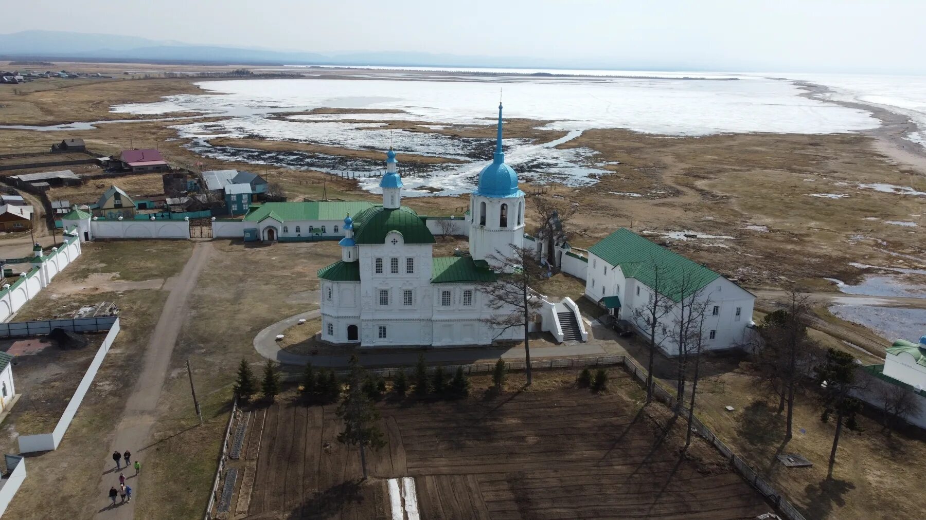 Посольский спасо-преображенский мужской монастырь на байкале. Посольский монастырь на байкале. Посольский монастырь на байкале. Посольский спасо-преображенский монастырь бурятия. Посольский монастырь на байкале.