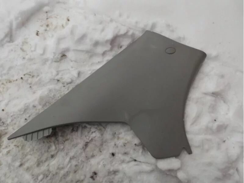 обшивка задней стойки. обшивка задней стойки. пластиковая обшивка задней стойки volkswagen caddy 3. Ford 98-04 обшивка стойки задняя правая левая. обшивка задних стоек нива.