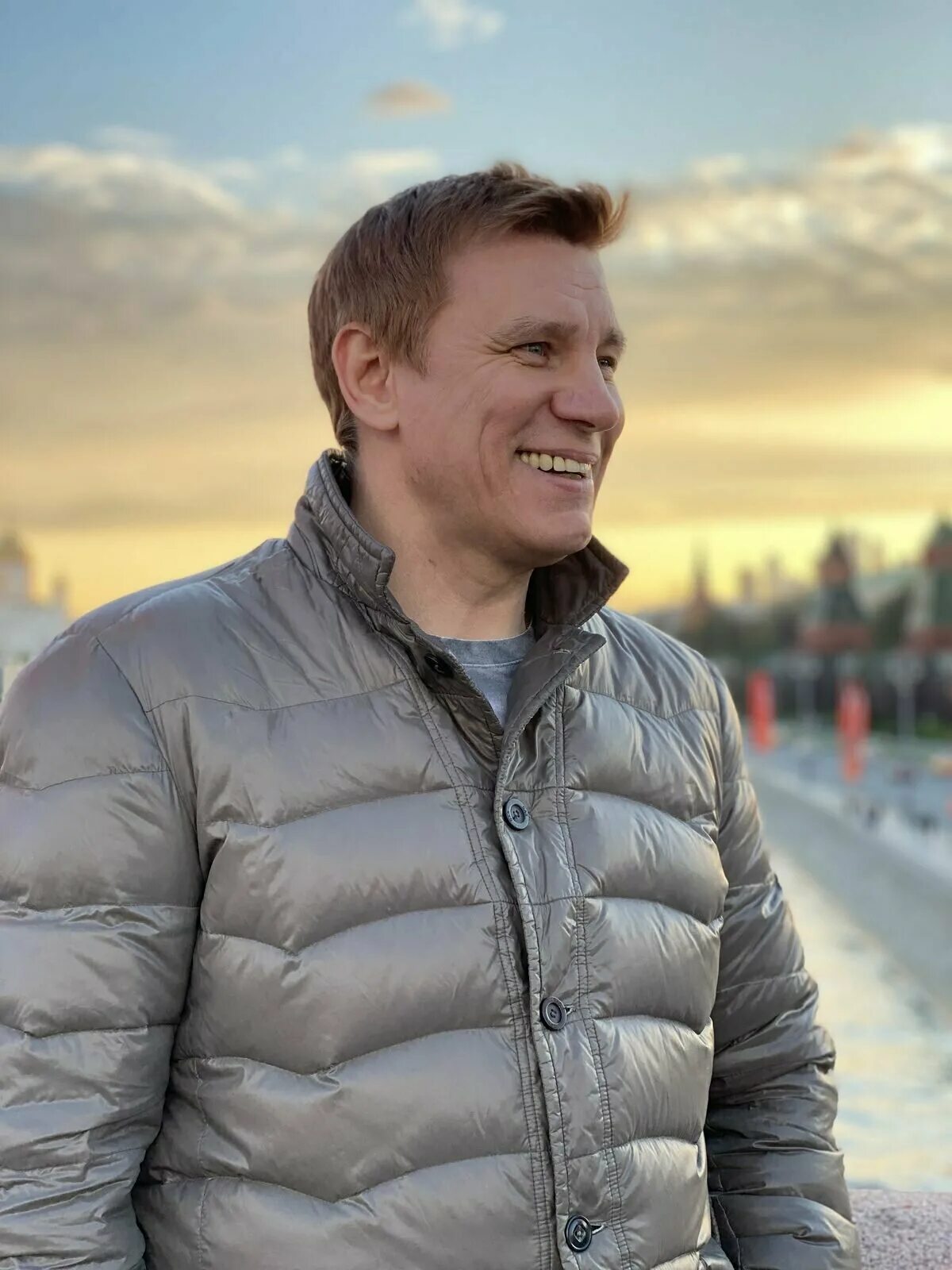 Актер колганов вадим биография и личная жизнь Премьера "Фиксики. Большой секрет": знаменитости показали сыновей фото Экспрес