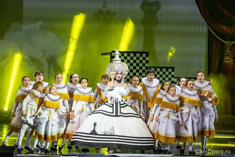 балет алиса в стране чудес. алиса в стране чудес костюмы героев. чеширский кот фильм тима бертона. алиса в стране чудес тим бертон 2010. дкж алиса в стране чудес.