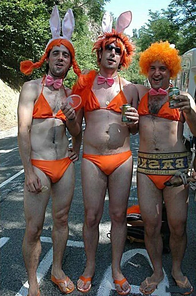 три смешных человека. необычные ситуации. приколы с людьми. аллан диксон селфи с животными. смешной фотомонтаж.