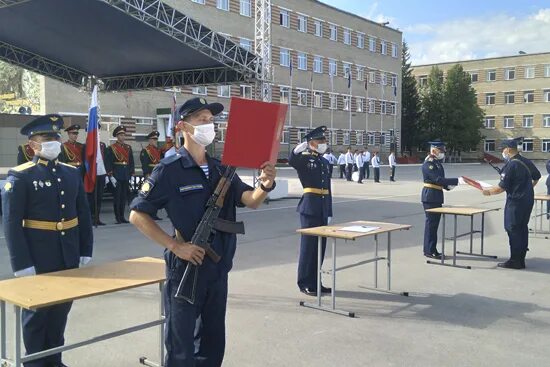 Новосибирское разведывательное военное училище. НВВКУ Новосибирское учебный центр. НВВКУ присяга 2021. НВВКУ учебный центр присяга 2014.