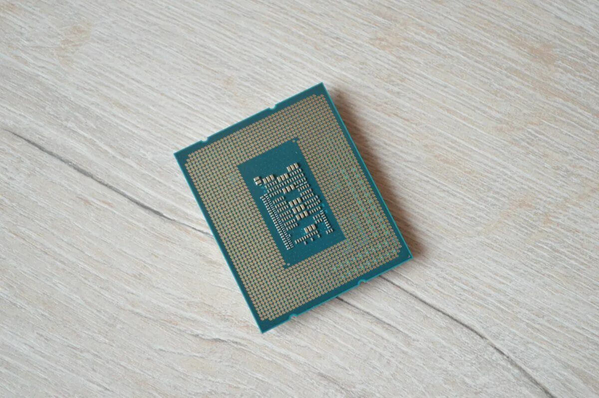 I5 12400 память. Intel Core i3 12100. Core i5-12400f. Интел i5 12400f. Intel Core i5-12400f OEM.