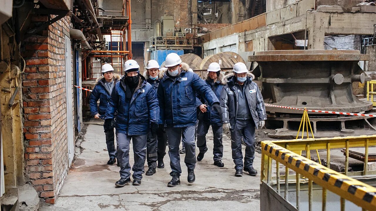 Норильск сейчас. Завод норникель потанин. Вакансии норильск на сегодня. Шторм норильск. Обогатительная фабрика норильск.