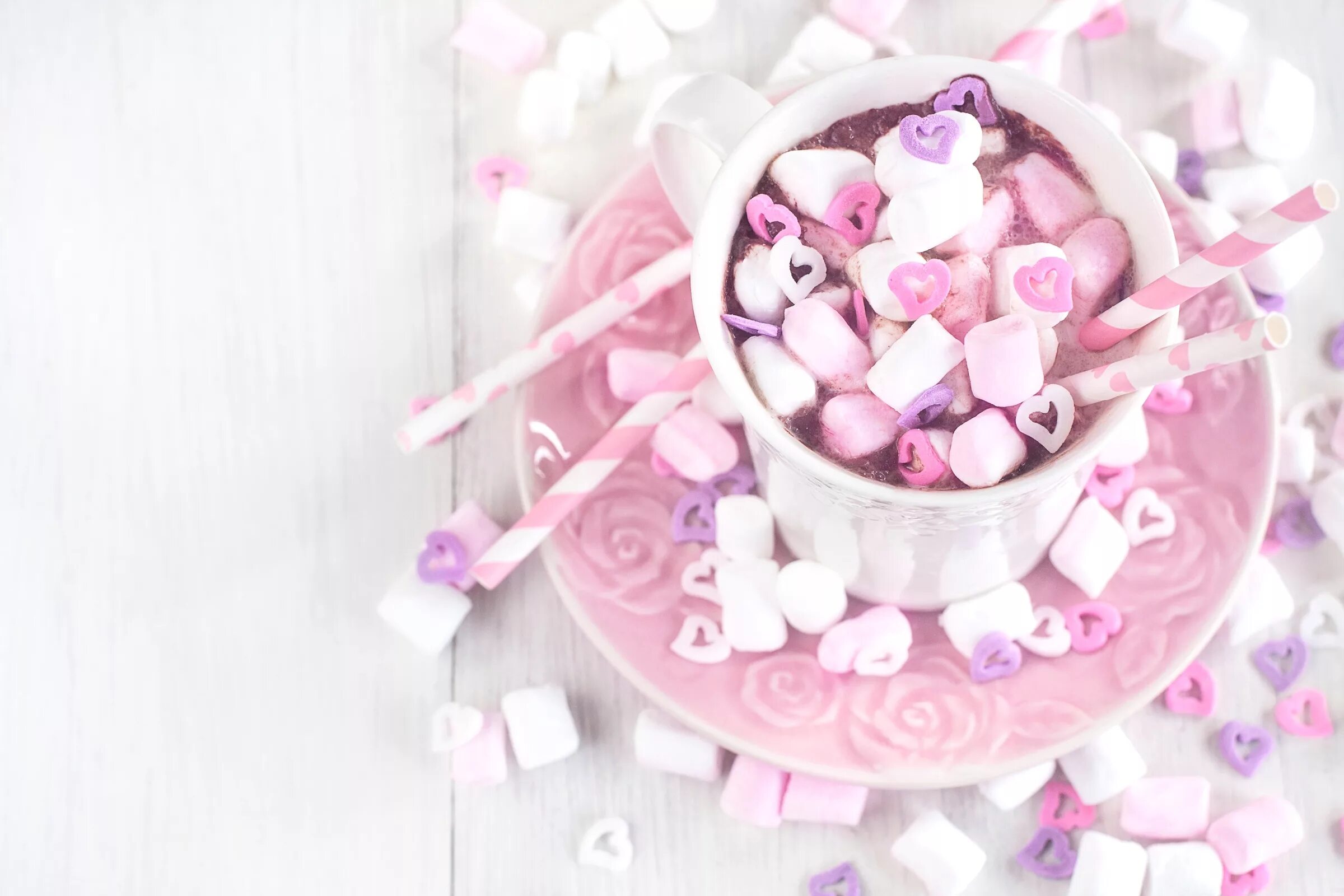 Cute cute bongacams. Маршмеллоу Шарлиз. Сладости розовый. Розовый фон со сладостями. Розовая Зефирка.