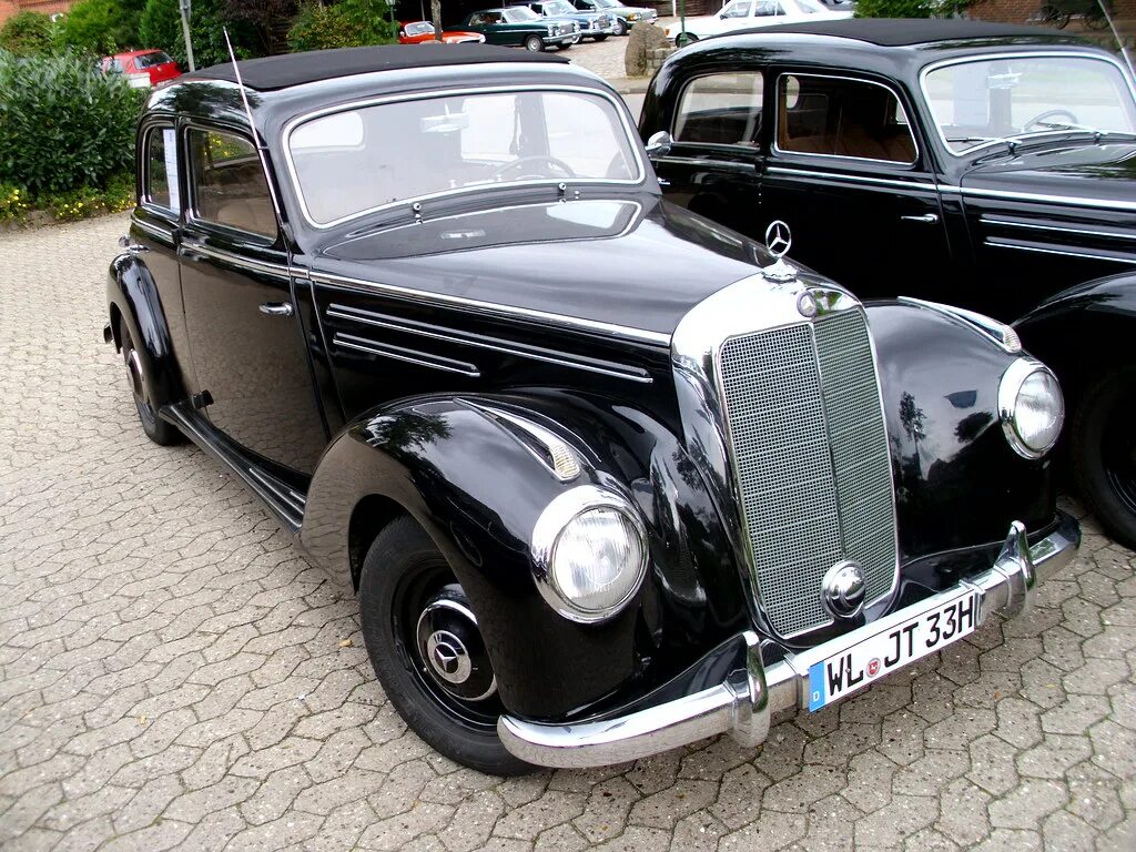 Mercedes-Benz 220 (w187). Mercedes-Benz 220 w187 (1951). W187 Mercedes. Мерседес w187 220 1953. Mercedes benz 1951