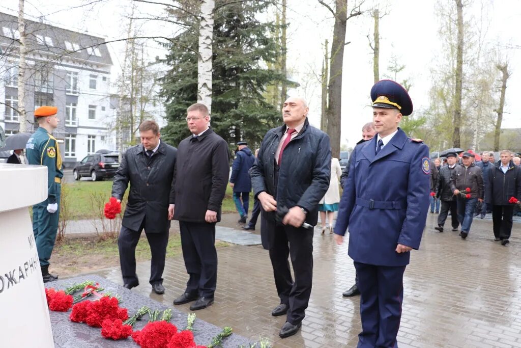 День ветеранов пожарной охраны. Осташков ветераны пожарной охраны. ВДПО Тверь фото. Ветеран пожарной службы. Ветераны пожарной охраны с.Петербург.