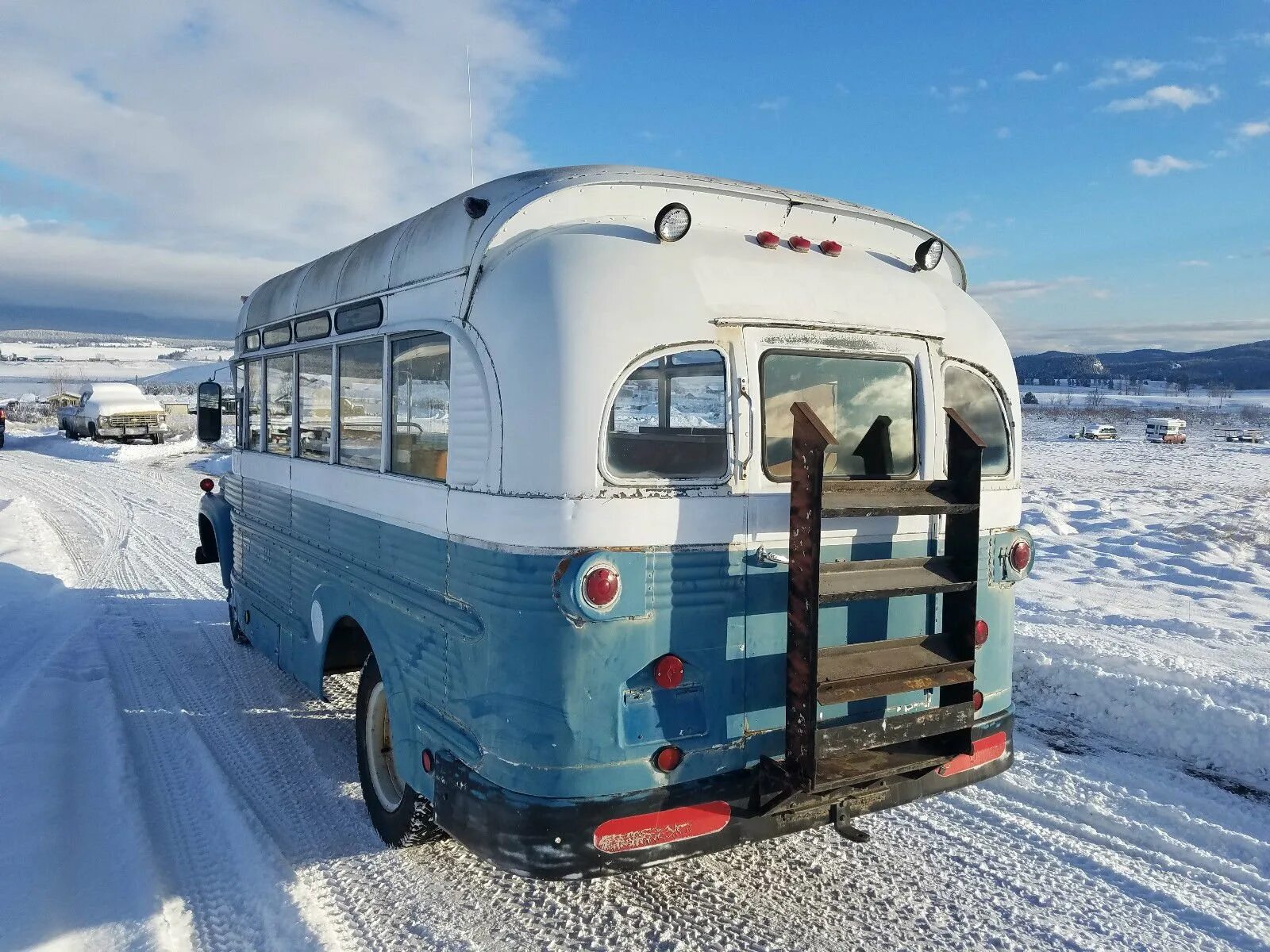 ПАЗ 672 автодом. ПАЗ 3205 автодом. ПАЗ 672 4 ВД. ПАЗ 672 автодом кемпер. Колеса автобус купить