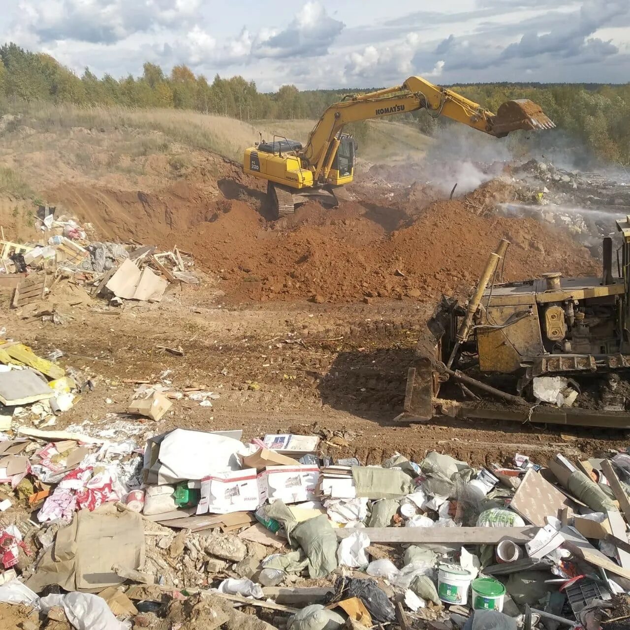 Полигон ТБО Казань. Мусорный полигон Медынь. Свалка спецтехники. Свалка казань