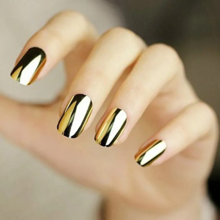 Золотистой серебро. Золотые ногти. Маникюр золото. Зеркальные ногти. Ногти с золотыми полосками.