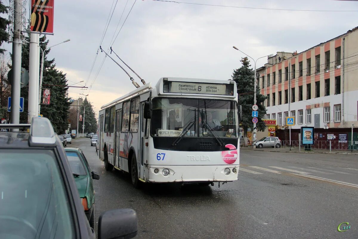 Остановки черкесск. Черкесск троллейбус. Черкесск троллейбус 63. Троллейбусная 16 Черкесск. Троллейбус Черкесска 2011 год.