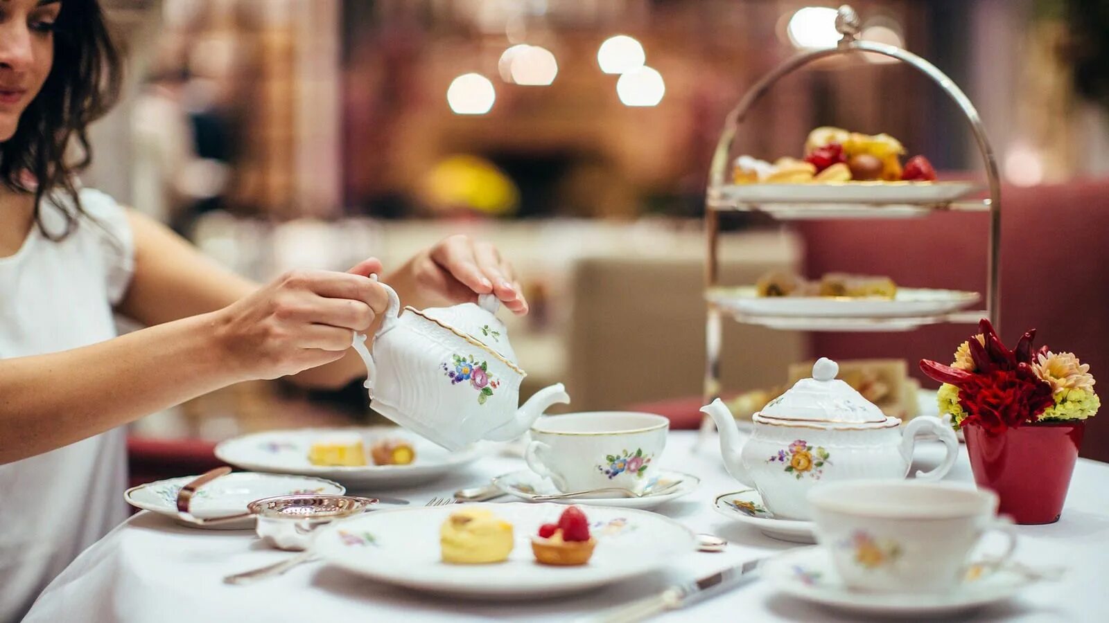 Просто попить чаю. Afternoon Tea: традиционное английское чаепитие. Чаепитие. Чаепитие англичан. Сервировка чайного стола.