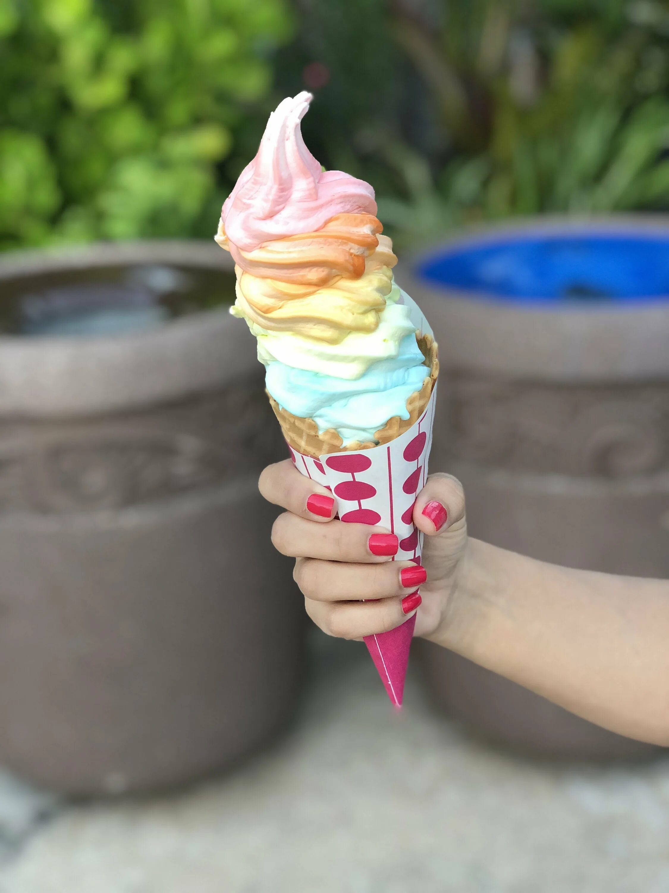 Мороженка. Красивое мороженое. Мороженое рожок. Мягкое мороженое. Разноцветное мороженое.