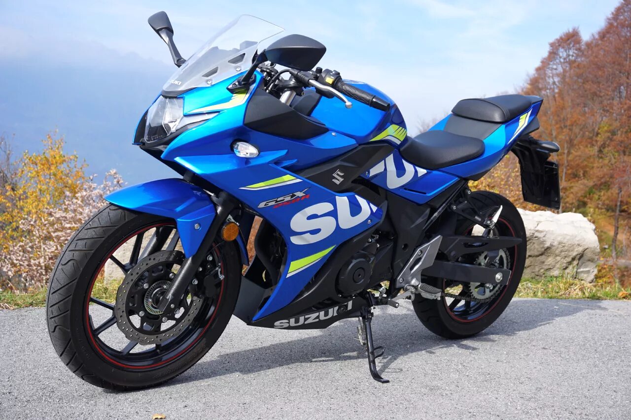 Сузуки gsx купить. Suzuki GSX-R 250. Сузуки GSX 250 R. Suzuki GSXR 250. Suzuki GSX-R 250 SP.