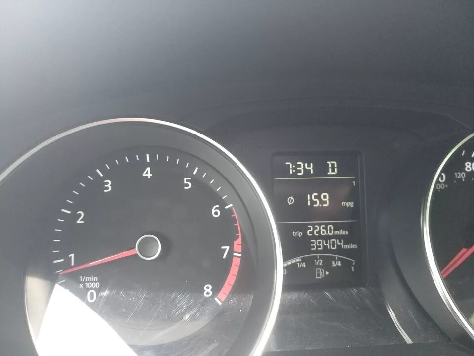 Фольксваген джетта 2016 1. Tpms vw jetta 6. Расход топлива фольксваген джетта. 4 л. Фольксваген джетта расход топлива на 100 км.