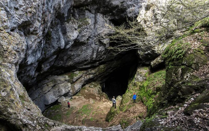 Большой коба. Коровий грот в крыму. Грот даулу-коба. Замиль коба пещера. Большой коба.