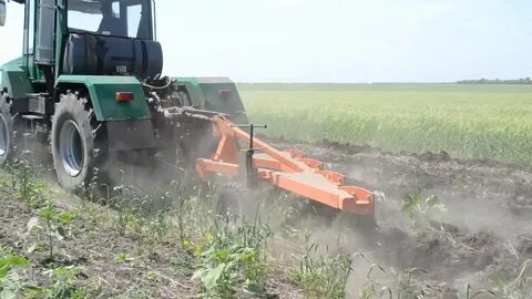 Работа плуга видео