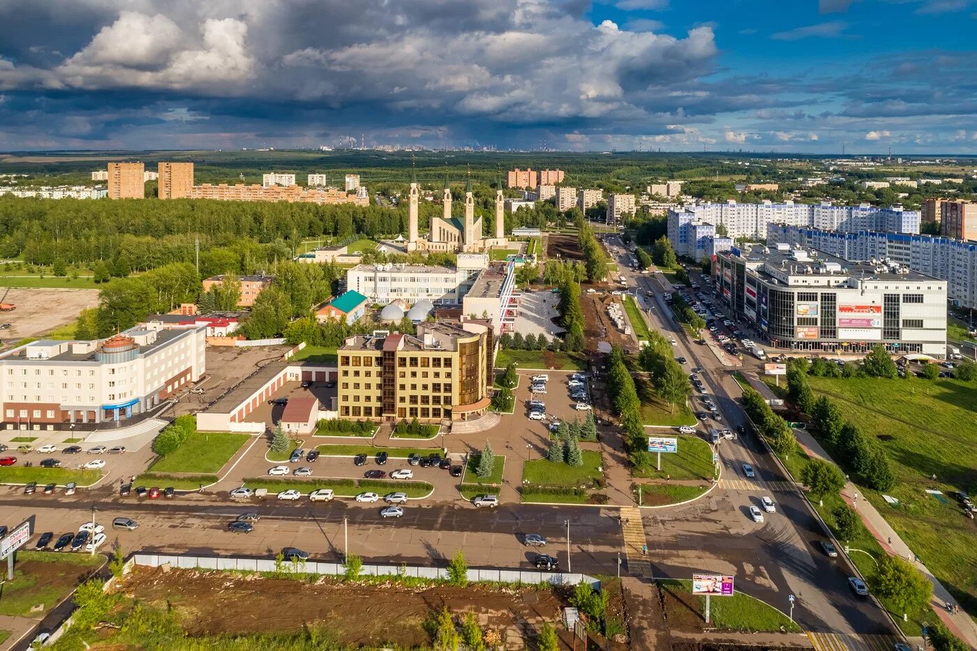 Где город нижнекамск. Город Нижнекамск. Нижнекамск центр города. Нижнекамск вид города. Нижнекамск города Татарстана.