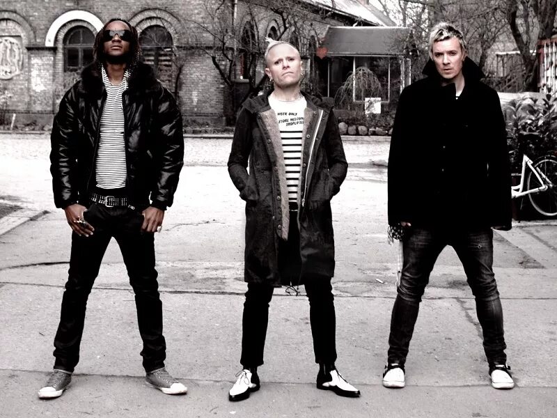Слушать prodigy все песни. Группа the prodigy. Группа the prodigy. Группа the prodigy 1990. Группа the prodigy-1997.