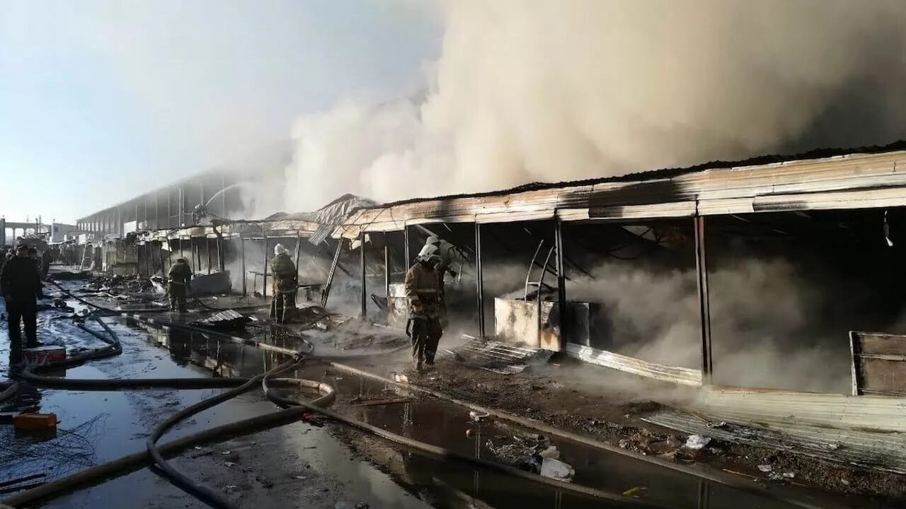 Прогноз тараз. Тараз Джамбул базар. Пожар в Таразе сегодня. Пожар на базаре в Казахстане. Город Андижан пожар на рынке.