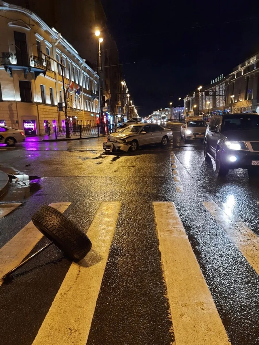 перекресток спб лиговский проспект 30. аварии в спб сегодня сводка. дтп санкт-петербург 2020. аварии в спб сегодня сводка. авария в санкт петербурге вчера.