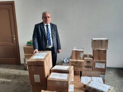 Гуманитарная связь