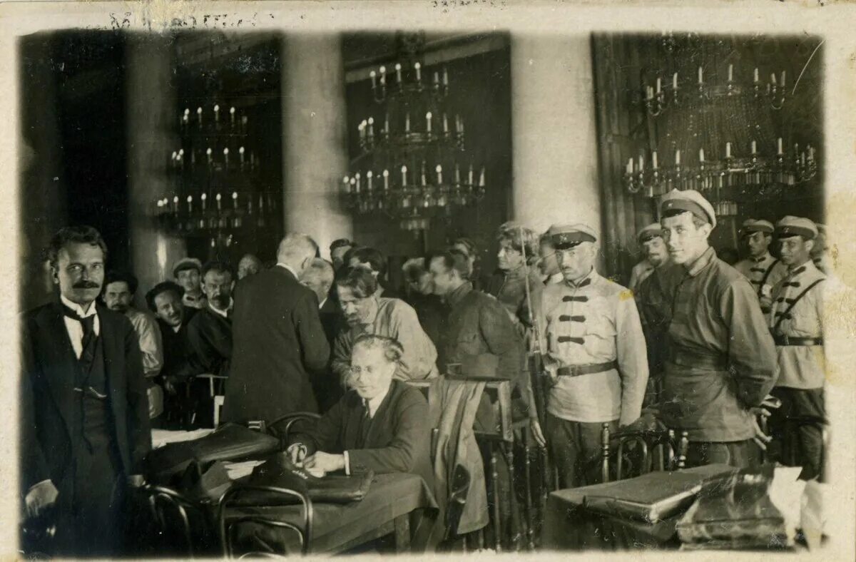 Первый московский процесс год. Суд над эсерами 1922. судебный процесс над эсерами 1922. 1922 процесс над партией эсеров. центральный комитет партии эсеров.