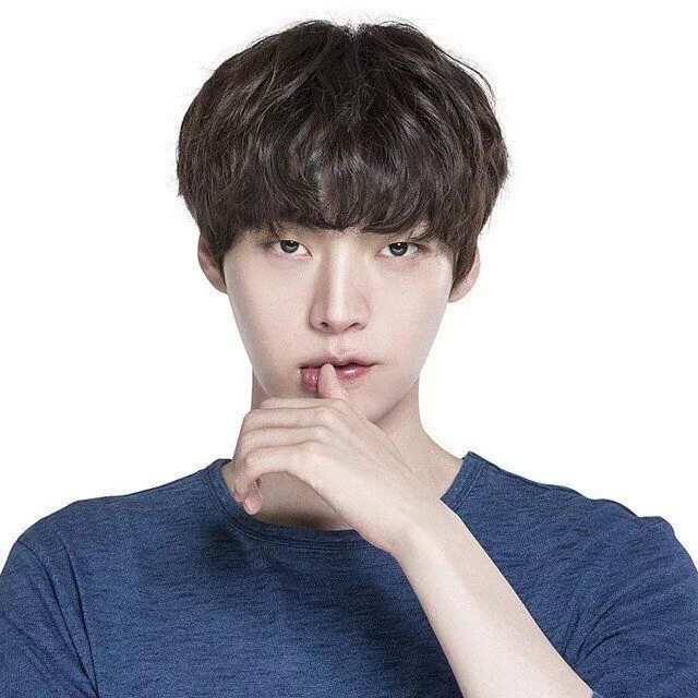 Актер ан дже хён. Ан джэ хён 2021. Ан джэ-хён южнокорейский актёр. Ан джэ-хён. Ан джэ хён (ahn jae hyun).