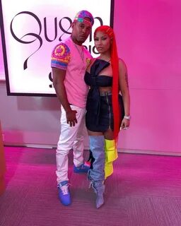 Kisses strangers nicki minaj