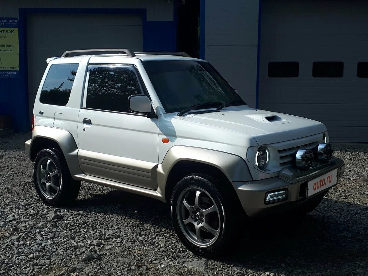 Mitsubishi pajero junior. Mitsubishi zr2. Mitsubishi pajero junior. Mitsubishi junior. Mitsubishi junior.