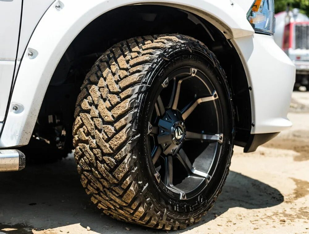 Пирелли скорпионс шины ат. Off road шины. Авторезина купер мастеркрафт. Грязевая резина ат. Резина мт 225 75 на уаз.