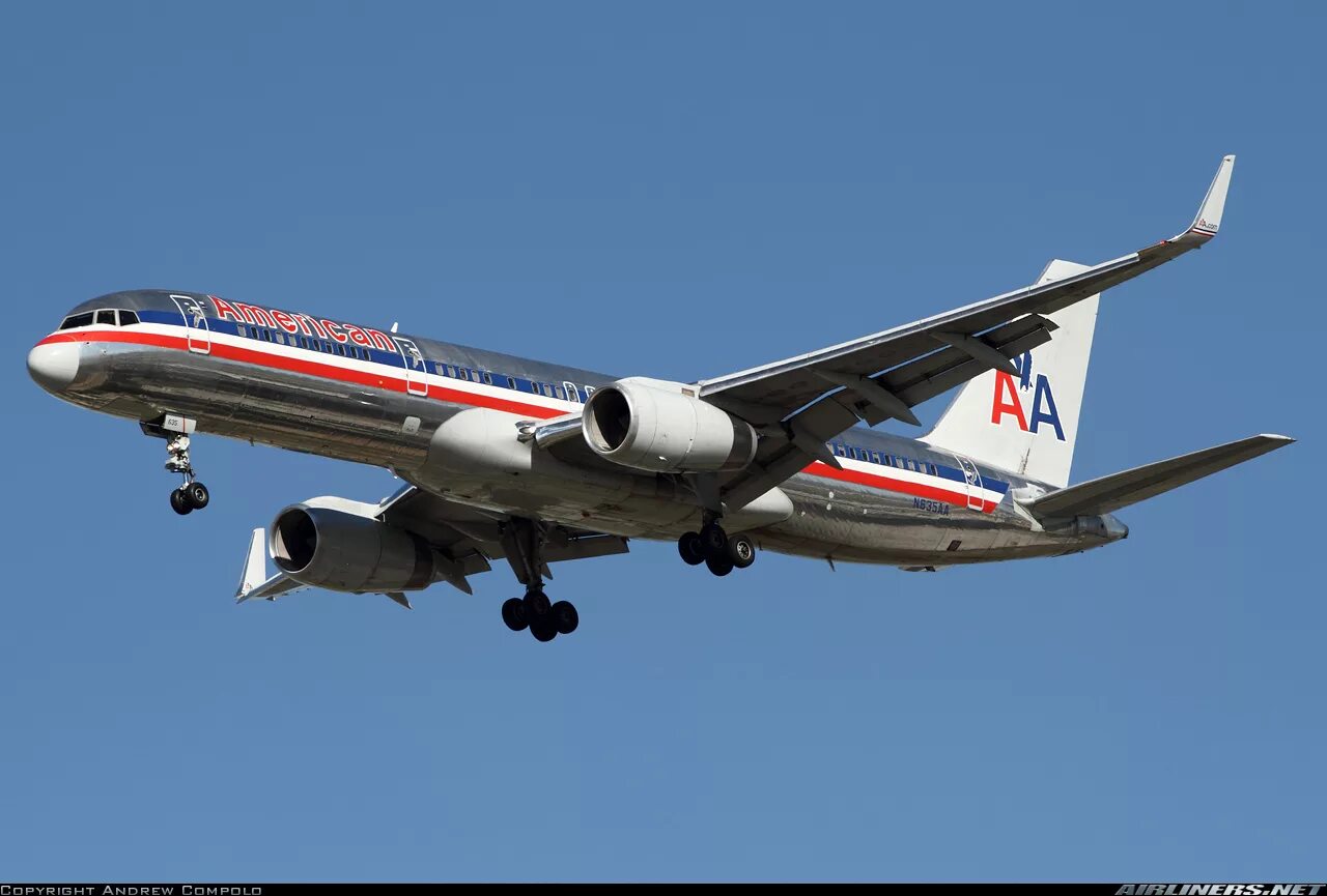 C 757. Боинг 757-200. boeing 757. 757 американ. боинг 757 200 трансаэро.